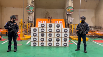 鐵腕掃毒！新北刑大銷毀市值近億元毒品 警荷槍實彈押送