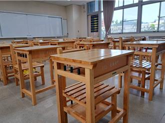 學測遭怨桌椅晃不停？北市斥資2.1億元 3年內汰換課桌椅