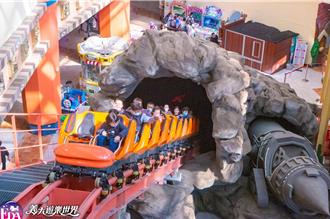 義大世界金蛇年狂歡 滿足條件享優惠 這些人「入園只要1塊錢」