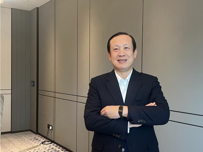 全国商总荣誉理事长、乡林集团董事长赖正镒认为，今年建商推案量应会萎缩约3成，将呈「价稳量缩」情况。（林欣仪摄）