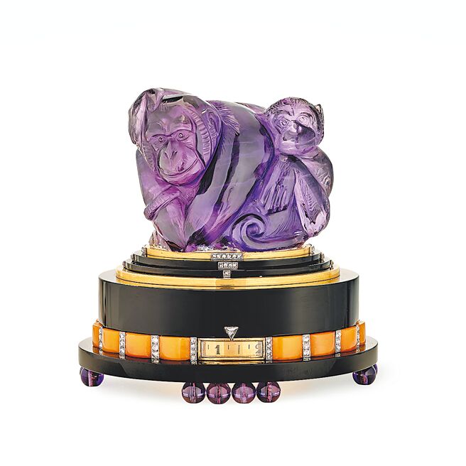 梵克雅宝猴饰桌钟，1926年。（Van Cleef & Arpels提供）