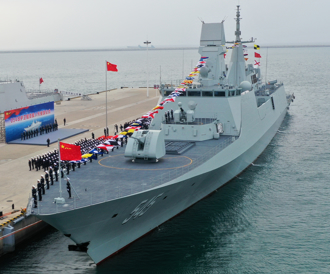 影》陸054B隱形護衛艦首艦「漯河」服役 外媒評析亮點一次看