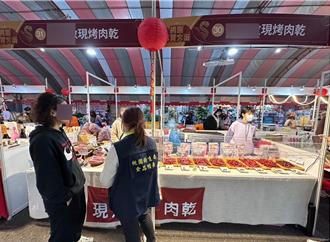 桃園年貨大街食安出包 肉乾驚見鐵刷鋼絲還割傷人