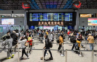 25日上路 春節出遊回國可攜免稅酒提高至1.5公升