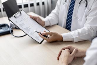 1天然飲品每天喝「健檢滿江紅」專家：80％都是糖