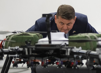 烏克蘭新制每月編19億 供前線單位自行採購無人機