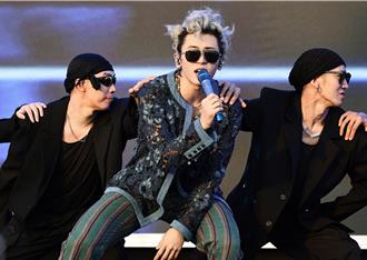 靖国神社拍照风波遭封杀！ 张哲瀚全面回归歌坛首尔开唱