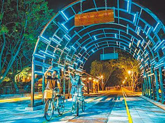 嘉油鐵馬道 日夜景觀皆美