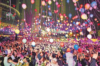 阿云朵仓 十一吸10万客