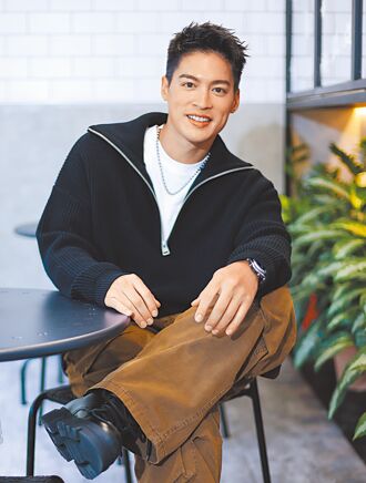 許孟哲拋家拍戲謝妻相挺