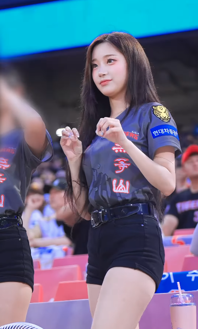 李珠珢传出被富邦以5倍合约挖角。（图／李珠珢IG）