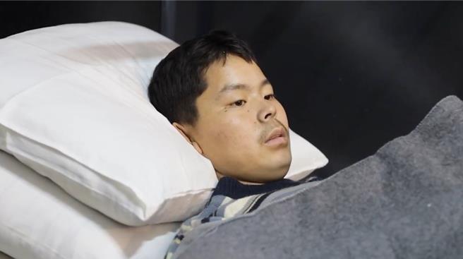 乌克兰总统泽伦斯基20日发布北韩战俘影片。取自泽伦斯基「X」平台截图