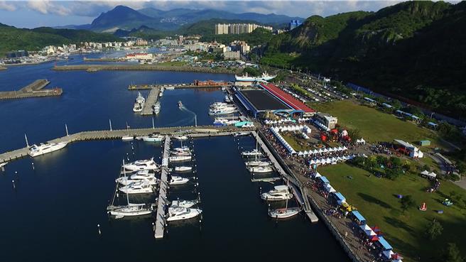 基隆市政府23日宣布，将与财政部国有财产署合作八斗子游艇港改良开发计画，预计于2月中旬上网招商。图为八斗子游艇码头现况。（基隆市政府提供／徐佑升基隆传真）