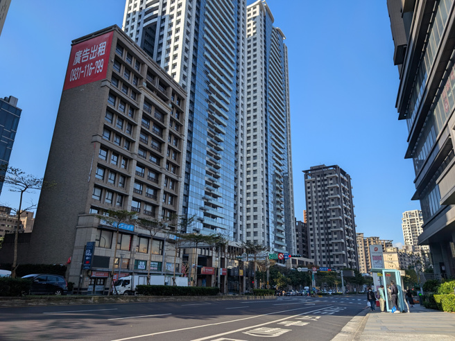 信义房屋林口站前店孟繁均分析，A9因为新北市地址及完善建设，预售屋成交价已站上8字头，5年内中古屋稳定在6字头。(图/信义房屋 提供)
