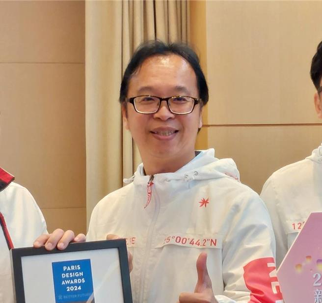 新北市观旅局长杨宗珉24日起转任市府参事及顾问职务，同时代理原局长职务。（陈慰慈摄）