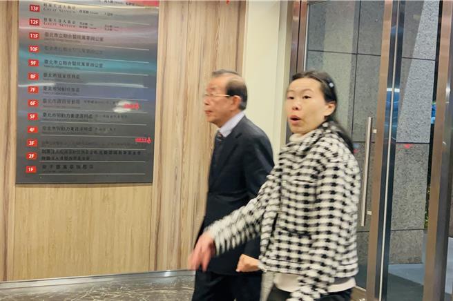 謝長廷出席民進黨今晚尾牙。曾薏蘋攝