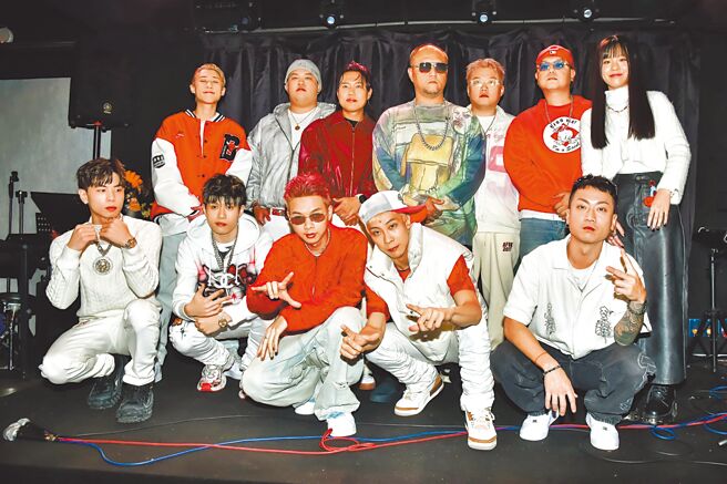 混血兒娛樂與一條龍製作22日共同舉辦活動。（混血兒娛樂提供）