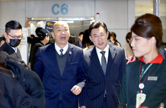 影》韓國瑜回來了！結束訪美清晨抵台笑吐10字  韓粉嗨喊「凱旋歸國」