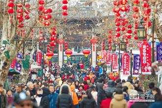 春節假期大陸全國口岸迎出入境高峰 日均客流185萬人次