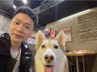 蕭秉治再創驚人之舉！邀毛孩合唱「垃圾車音樂」畫面曝光