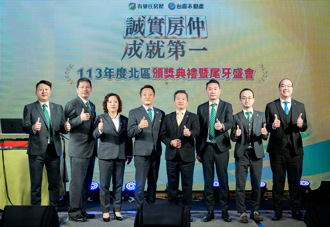 現金紅包中獎率超過7成、總獎金達200萬  永慶加盟四品牌北區尾牙犒賞員工不手軟