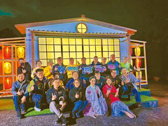 淡水天元宮櫻花季 夜櫻點燈