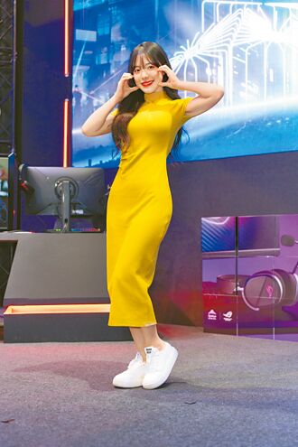 台北國際電玩展 女神陪玩搶好康