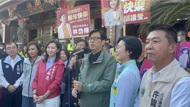 市府將失業率降低與招商引資成功掛勾，將15-24歲分明是就學多數的年齡層的數據當青年失業率主軸宣傳，明顯是一種錯誤連結。（洪靖宜攝）