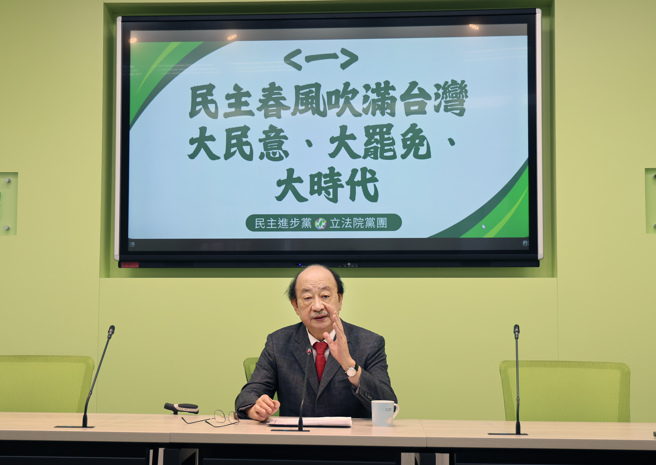 柯建銘強調，做為黨團總召，發動超甲級動員，每個人都要落實。（姚志平攝）