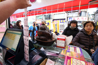 大樂透一人獨得4.32億！彩券行「剛洗貔貅」爆幸運巧合