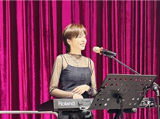 王瞳霸氣樂團接10場尾牙秀！她秀這才華被主唱讚：我的媽呀