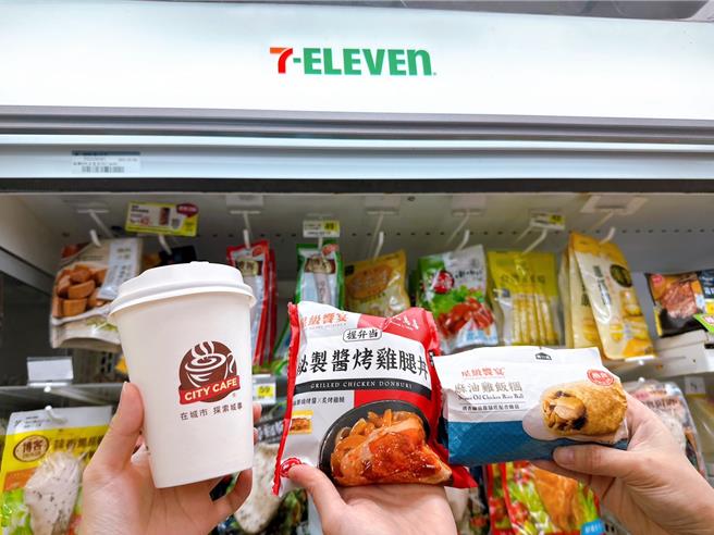 11、12月统一发票开奖，统一超商开出2张千万发票。（图／统一超商提供／吴静君台北传真）