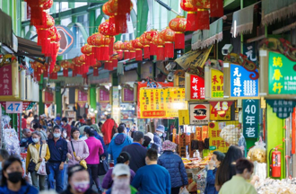 年貨大街驚見天價糖果！補教名師慘噴千元痛心「比其他家貴4倍」