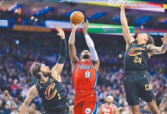 NBA》保羅喬治回神 七六人中止7連敗