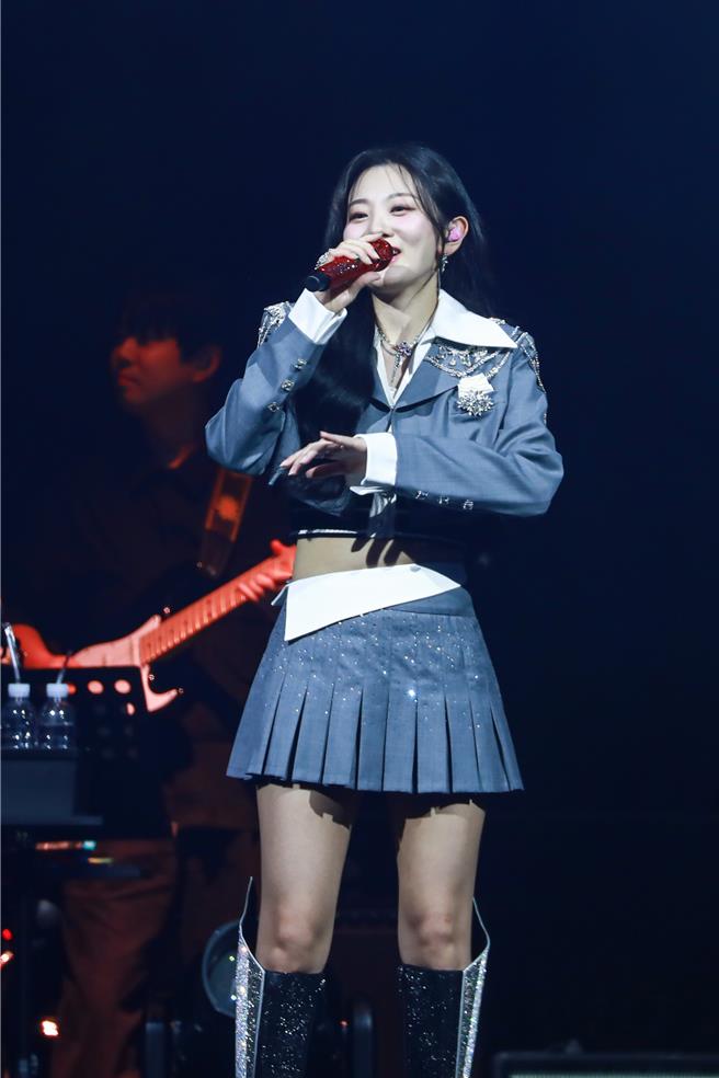 安智煐狂秀中文与台湾粉丝互动。（玛沃娱乐提供）