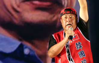 韓國瑜太暖了！年前請秘書專程送1物 杏仁哥讚：有情有義