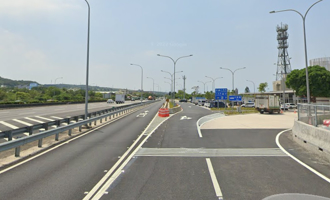 楊梅休息站匝道「變窄帶弧度」 他開2車實測曝：很驚險