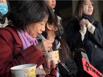 陈佩琪解惑柯文哲剃头原因  曝操刀人其实是宠物美容师