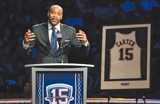 NBA》隊史第7人 卡特籃網15號球衣退役