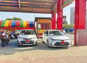 嘉義 東石港口宮擲筊 豪送80萬汽車
