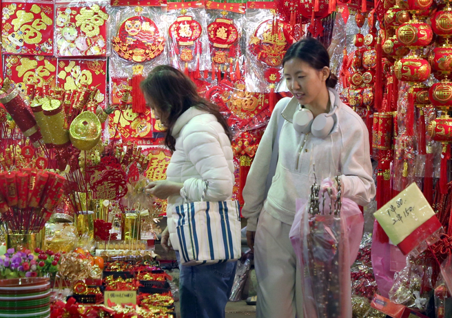 今天小年夜至初二夜间及清晨最低温降至5度以下。（资料照）