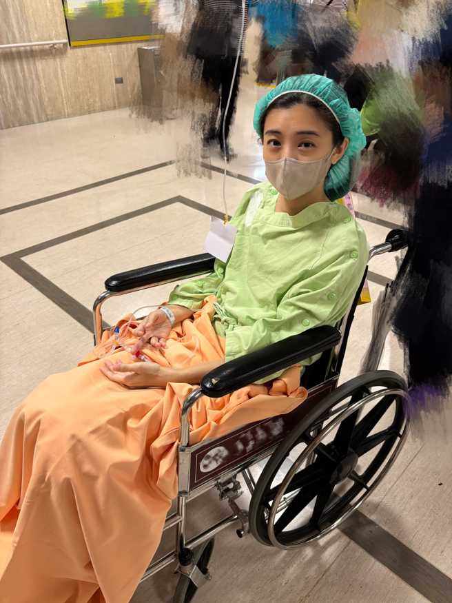 夏如芝在脸书上发文回忆，去年自己进了2次手术房。（图／翻摄自夏如芝脸书）