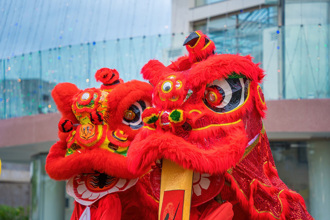 古人除夕穿紅衣、放鞭炮趕年獸？專家搖頭：民國才編的