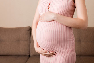 巴西「布娃娃」超猛生3娃 老婆再曝喜讯：怀第4胎了