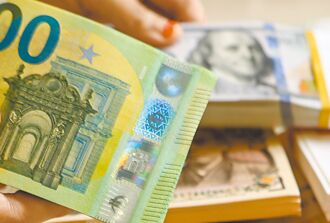 美歐日央行 今年估不同調