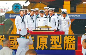 潛艦2840億闖關 首年一毛未刪