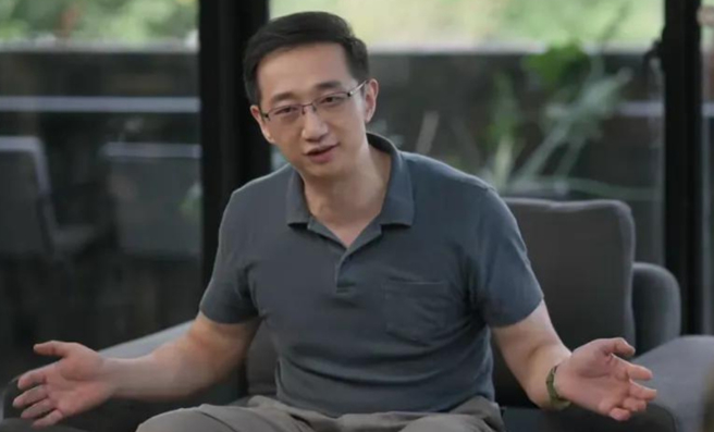 冯骥说，「太幸运了，太开心了，这样震撼的突破来自一个纯粹的中国公司」。（图／冯骥微博）