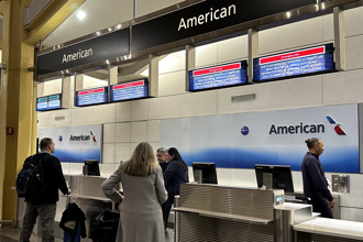 塔台通聯曝光！才問黑鷹「有看到美航嗎」 下秒兩機相撞