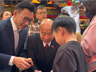 「精氣神」幾乎耗光  韓國瑜豐原慈濟宮發紅包：想補補氣