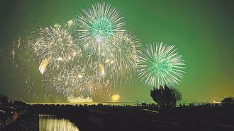 金廈兩岸「齊放煙火」畫面曝光  網直呼：真美！